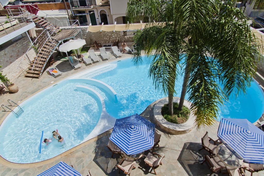 Ionion Star Hotel Лефкада Экстерьер фото